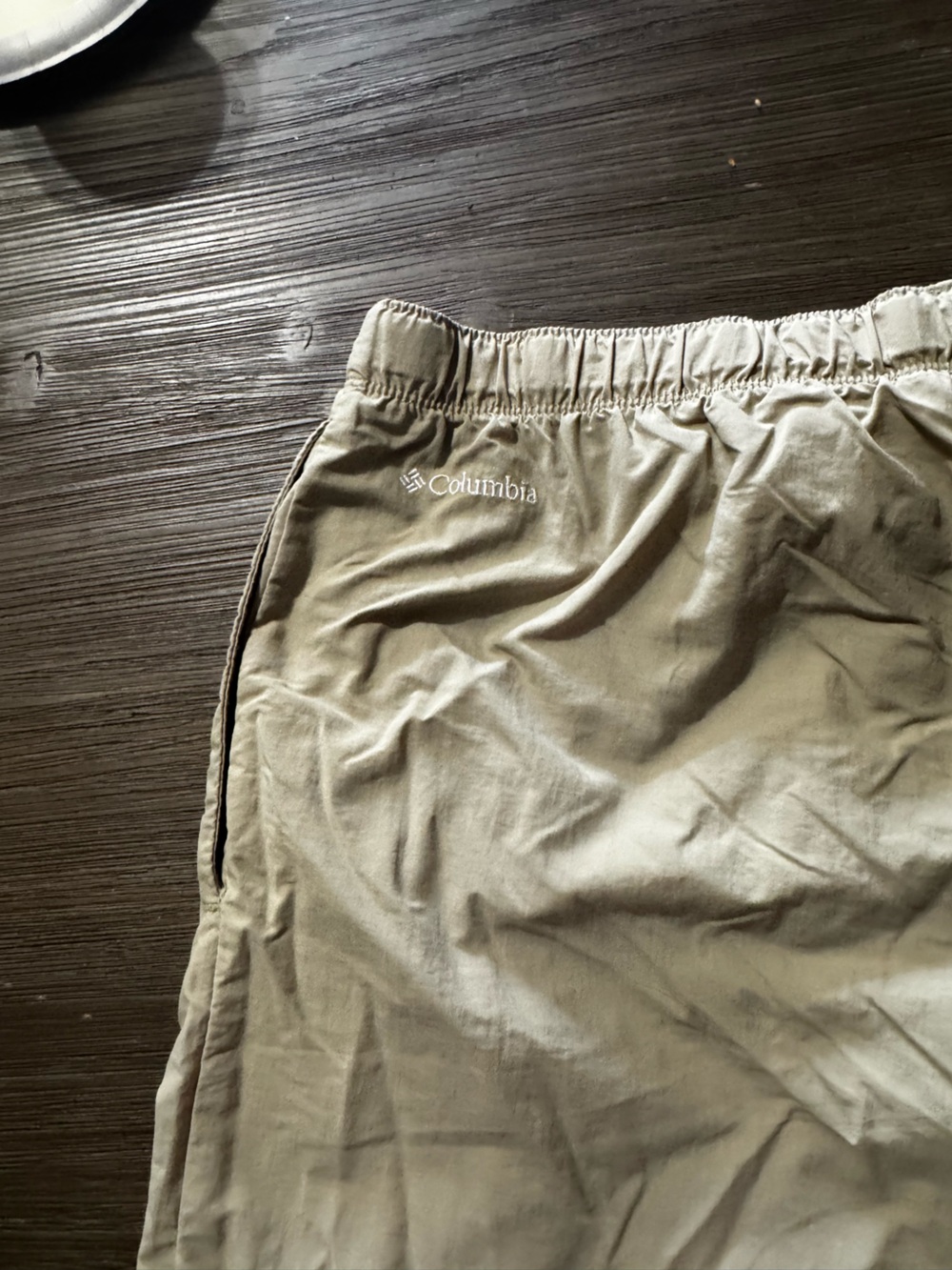 Columbia Men's Tan Elastic Waist Outdoor Shorts - Picture 4 of 10